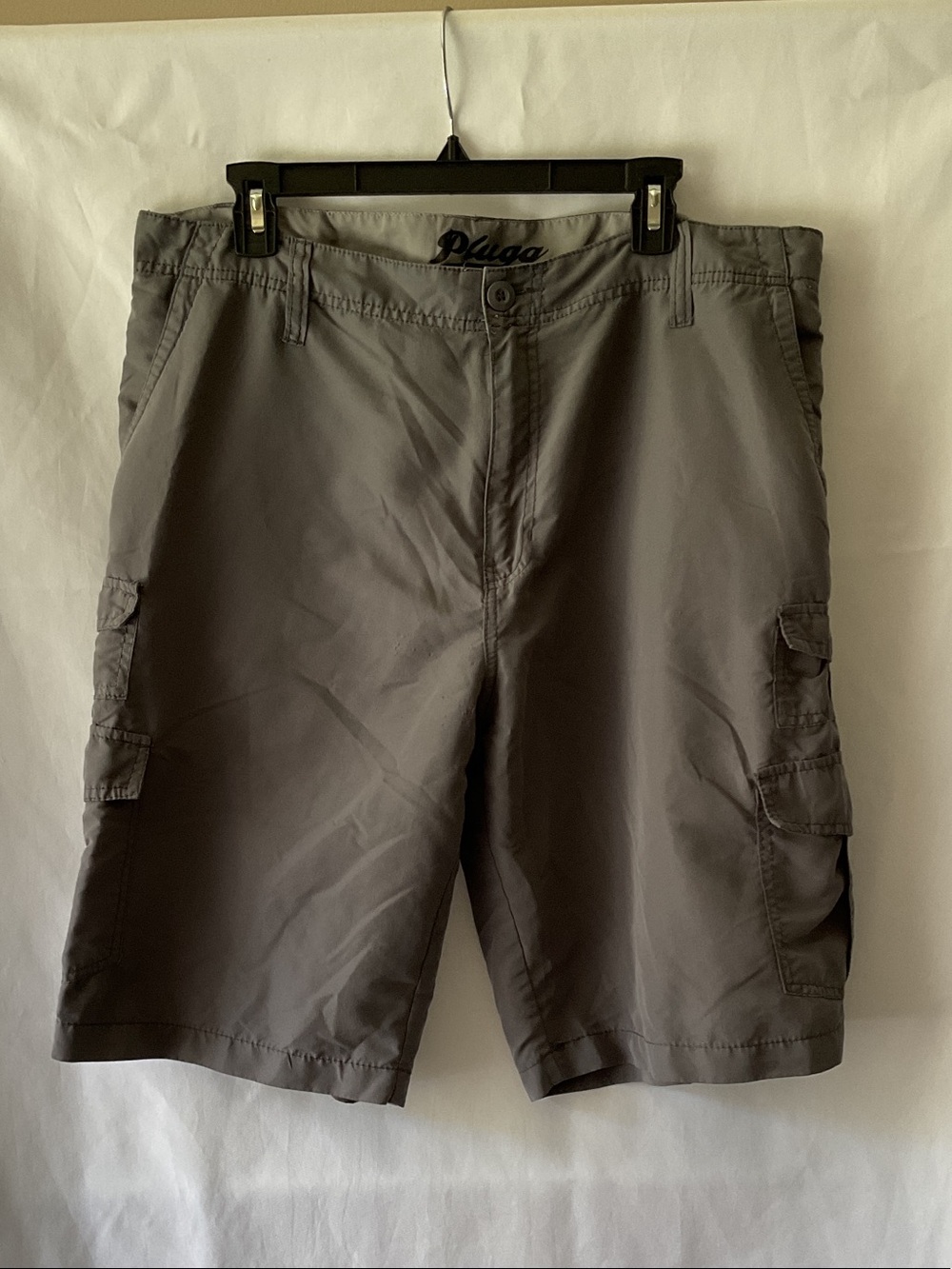 Plugg Men's Charcoal Gray Cargo Shorts